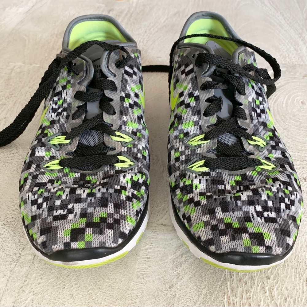 Nike Free TR Fit5 - EUC - Sz 6.5